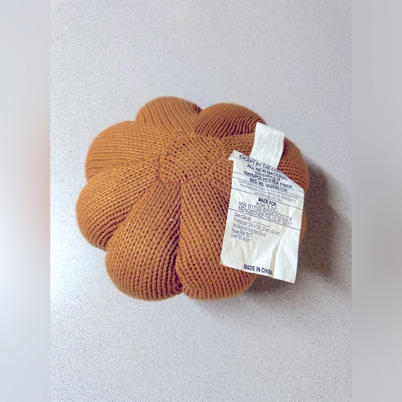 Pumpkin decor - Picture 2 of 3